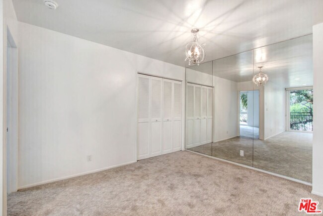 Foto del edificio - 1885 Veteran Ave