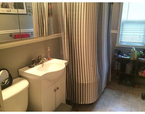 Foto del edificio - 121 Pineywoods Ave