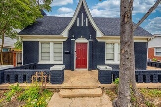Building Photo - 2741 Ivandell Ave