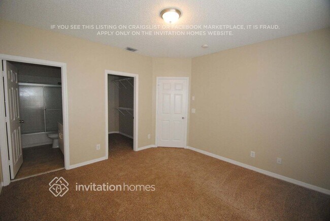 Building Photo - 16147 Emerald Cove Rd