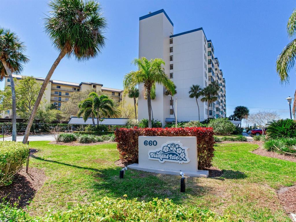 Foto principal - 660 Island Way
