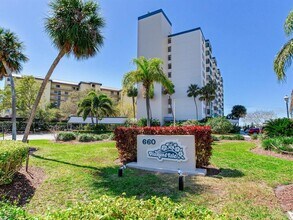 Building Photo - 660 Island Way