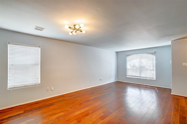 Foto del edificio - 4510 Cypress Colony Ln