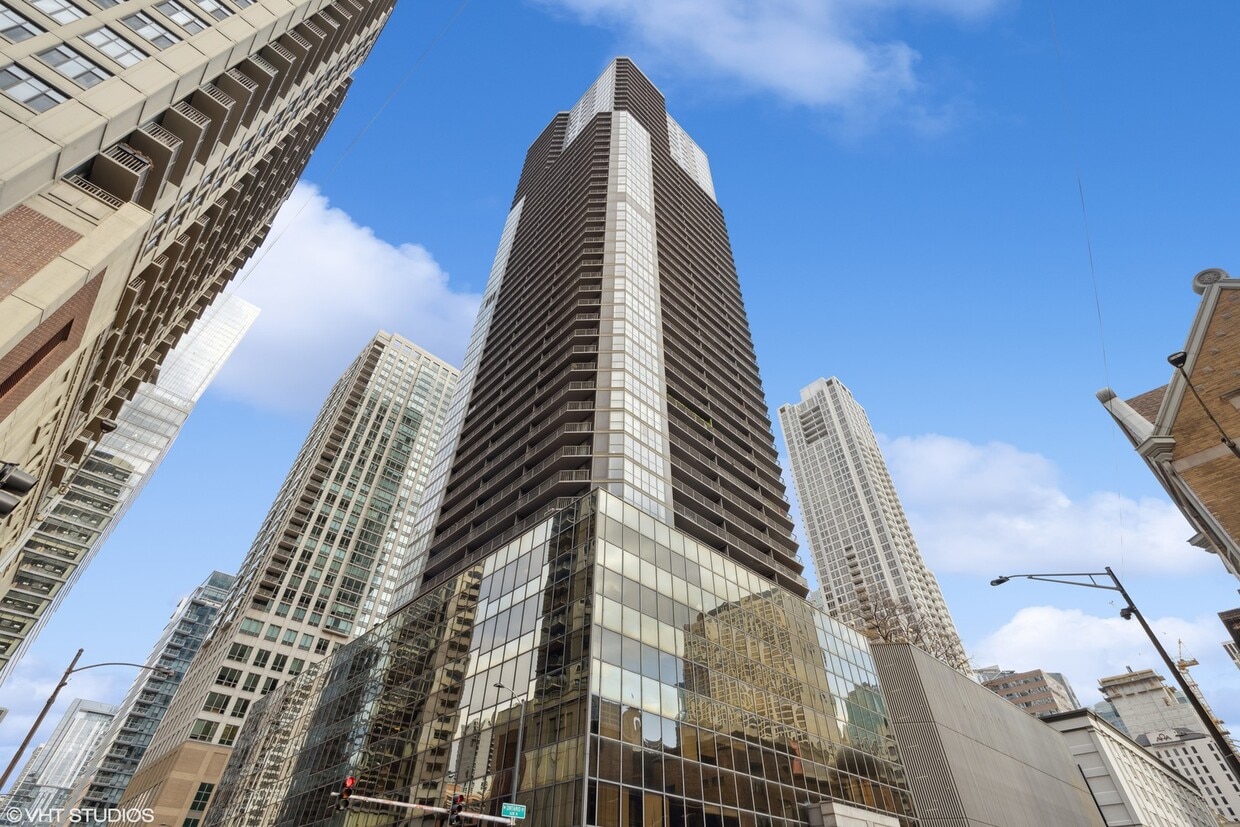 10 E Ontario St Unit 3012, Chicago, IL 60611 Condo for Rent in Chicago, IL