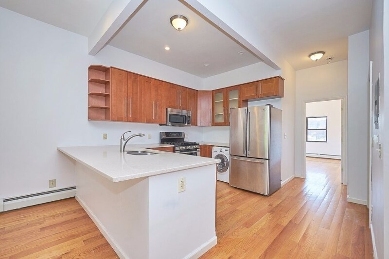 Foto principal - 288 Wadsworth Ave