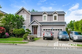 Building Photo - 4110 45th Ave NE