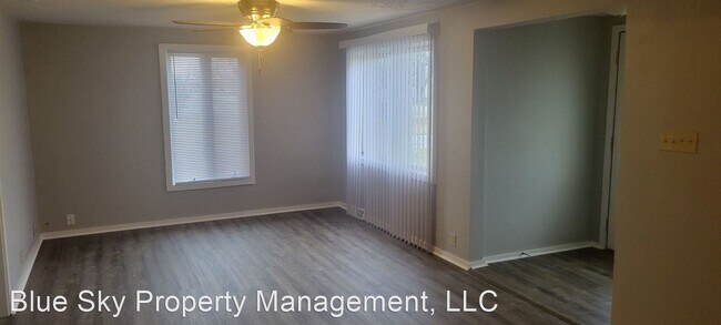 Building Photo - 3 br, 2 bath House - 3700 N. Walnut St.