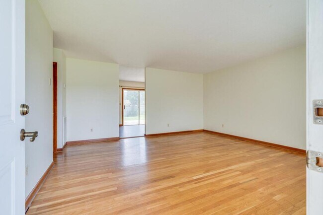 Foto del edificio - 607 Race St