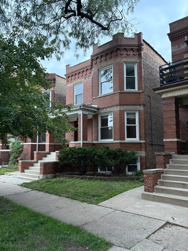 Building Photo - 5028 W Pensacola Ave