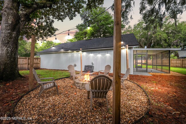Foto del edificio - 2247 Aspen Ridge Ct