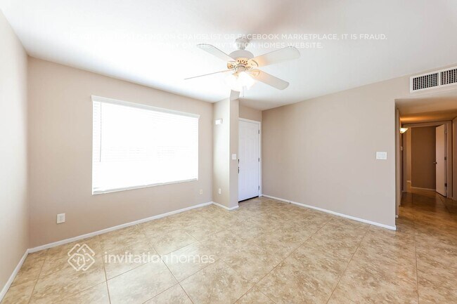 Foto del edificio - 2332 W Hartford Ave