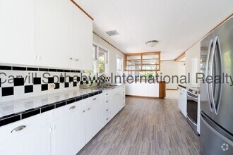 Building Photo - 1411 Mokulua Dr
