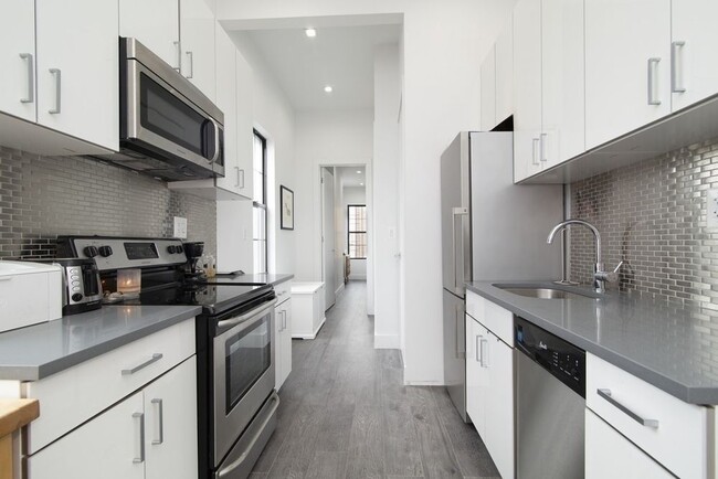 Building Photo - 238 Wyckoff Ave