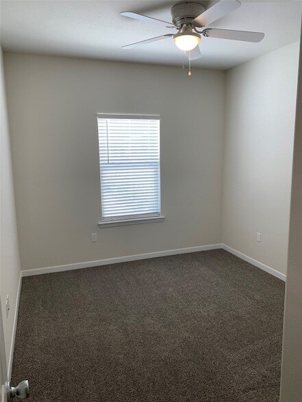 Foto del edificio - 2313 N Hickory St