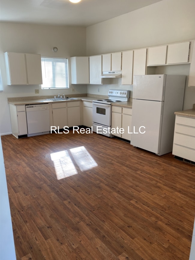 Building Photo - 8705 S Altair Drive