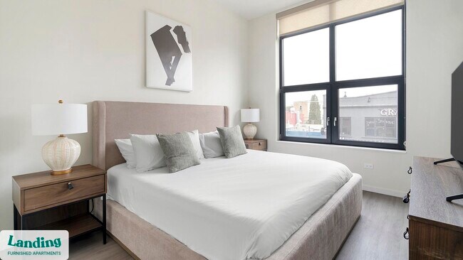 Building Photo - 2480-2522-2522 N Milwaukee Ave