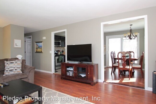 Building Photo - 3 br, 2 bath House - 53 Whittle St