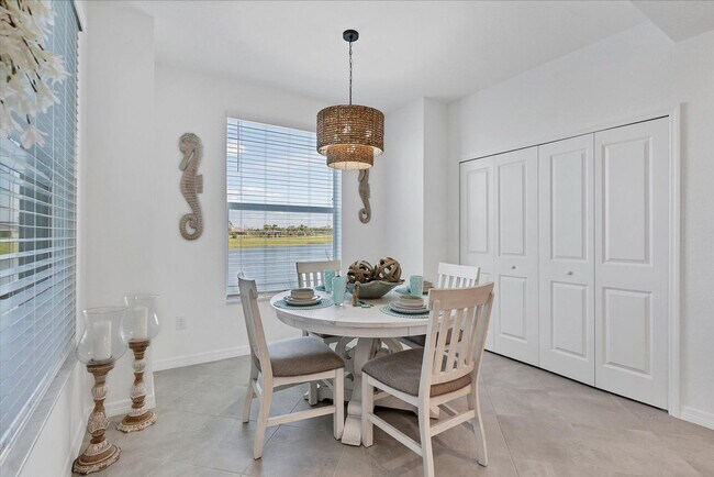 Foto del edificio - 14267 Heritage Landing Blvd