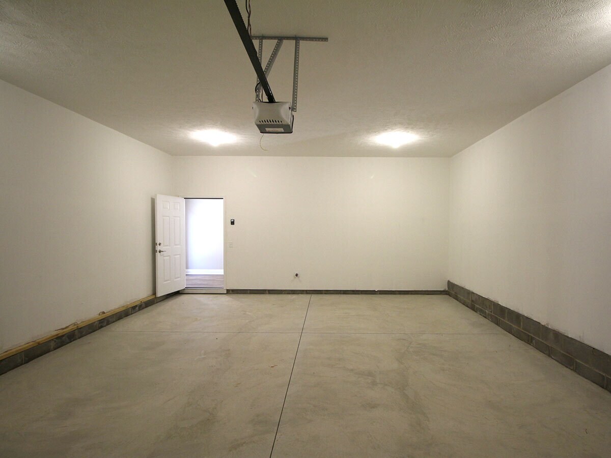 Shoreline Village Apartments – photo 4