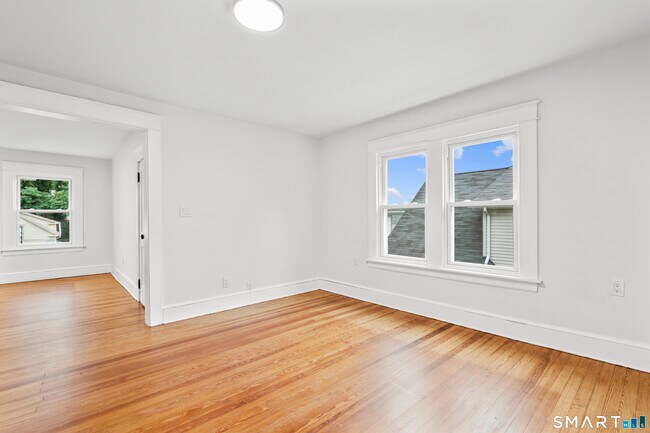 Building Photo - 37 Gridley St