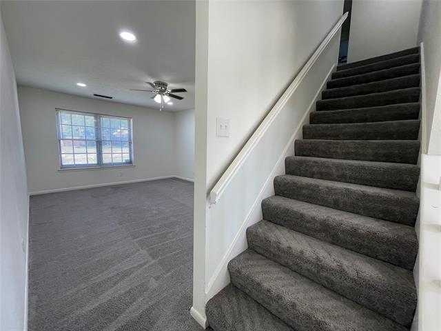 Building Photo - 2612 Avenida Loop