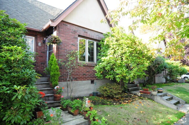 Foto del edificio - 4119 E Blaine St