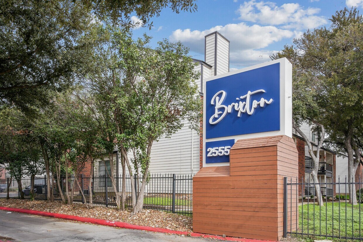 Brixton Apartments in San Antonio, TX