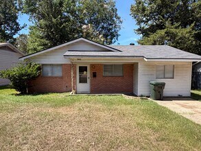 Building Photo - 9442 Normandie Dr
