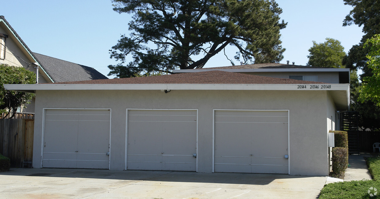 Primary Photo - 20144 San Miguel Ave