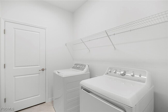 Foto del edificio - 20660 hazelnut Ct