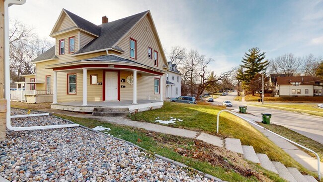 Building Photo - 3008 West St