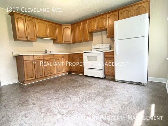 Foto del edificio - 1807 Cleveland Ave