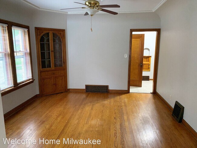 Building Photo - 2 br, 1 bath House - 3853 N 42nd Street