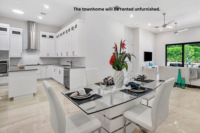 Building Photo - 2521 Oceanview Ave