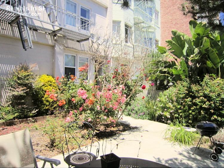 Primary Photo - 1053 Bush St