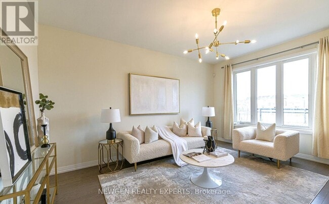 Building Photo - 35 Divers Rd