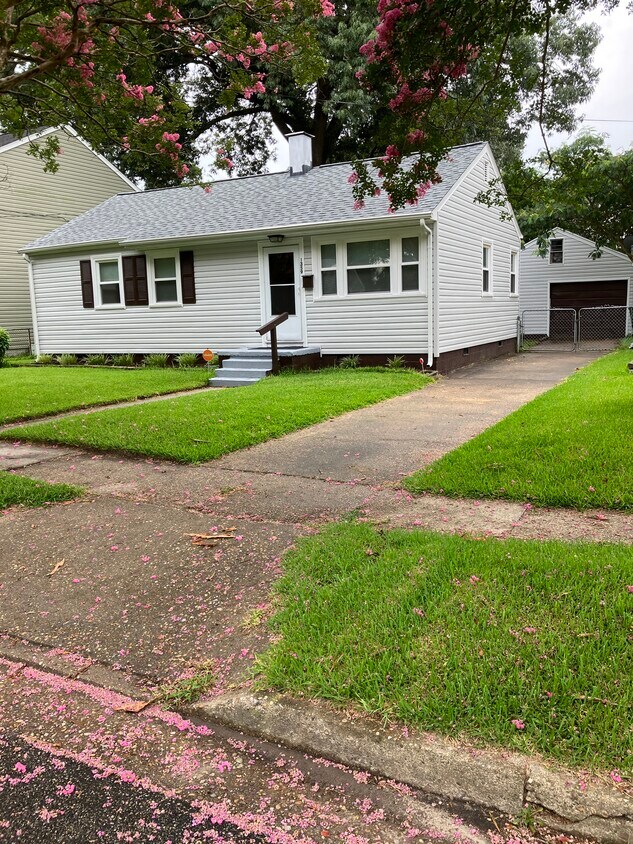 Foto principal - 1359 Virgilina Ave