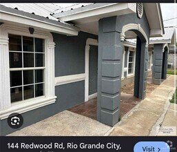 Building Photo - 144 Redwood Rd
