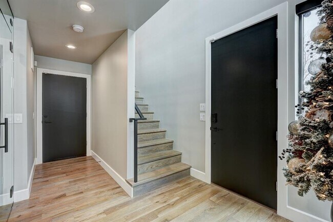 Foto del edificio - 819 NW 6th St