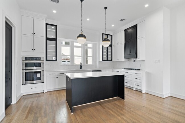 Foto del edificio - 1005 E 28th St