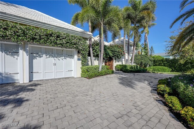 Building Photo - 4117 Belair Ln
