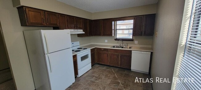 Building Photo - 17307 E 48th Terrace S