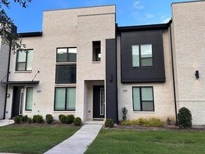 Building Photo - 619 Arapaho Dr