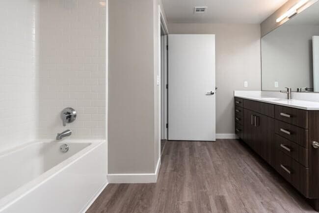 Building Photo - 3560 Rambla Pl