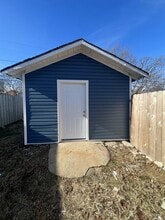 Building Photo - 2251 N Rogers Ave