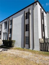 Building Photo - 4920 NW 79th Ave