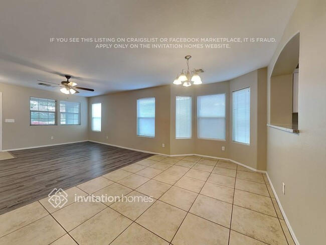 Foto del edificio - 1620 W Chanute Pass