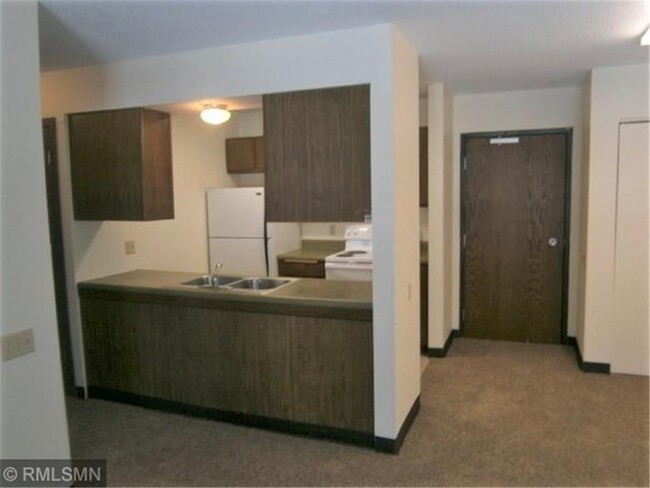 Foto del edificio - 219 E Clayton Ave