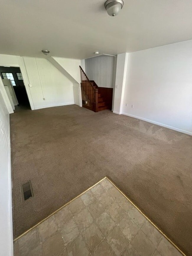 Building Photo - Clear Spring Apartment