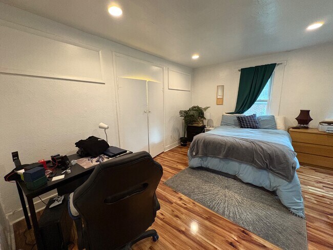 Foto del edificio - 5850 Alderson St